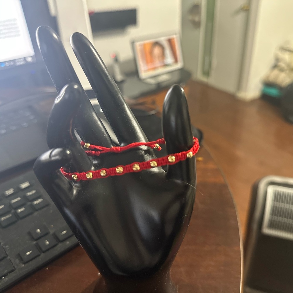 Elegant Red and Gold Beaded Bracelet